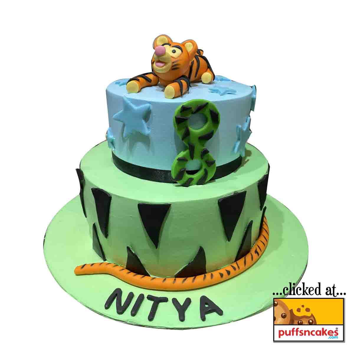(1324) Tiger Jungle Theme Semi Fondant Cake